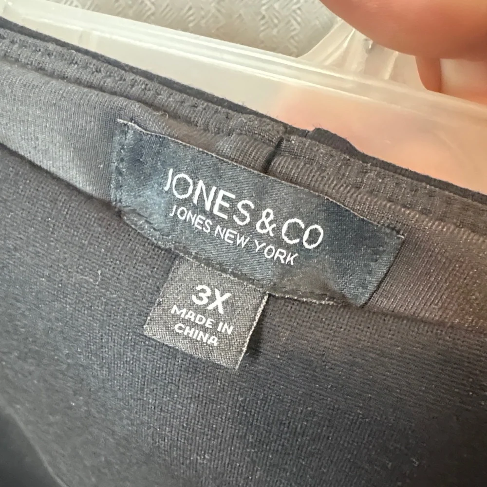 Women’s Black High-Waisted Casual Leggings - Picture 2 of 3